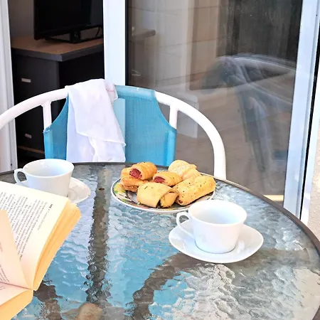 Villa Kappari Blue Villa, 5 Min Walk From The Sea