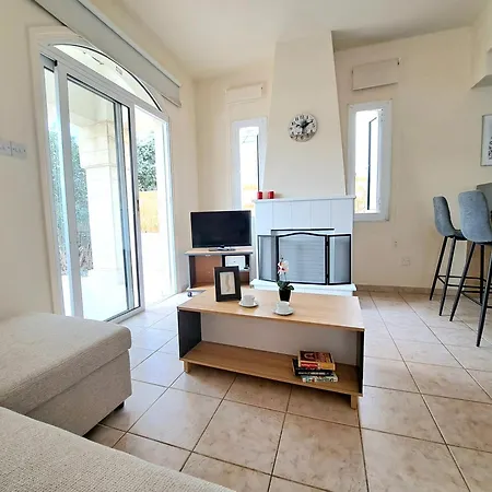 Kappari Blue Villa, 5 Min Walk From The Sea * Paralimni