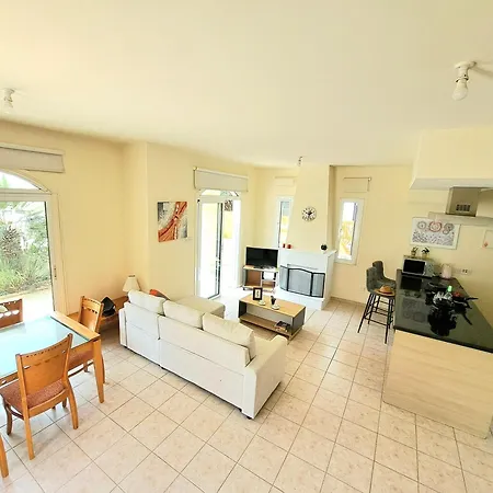 Kappari Blue Villa, 5 Min Walk From The Sea Вилла
