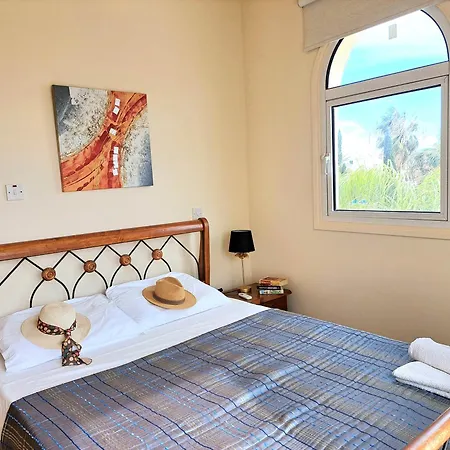 Kappari Blue Villa, 5 Min Walk From The Sea Paralimni
