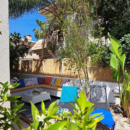Kappari Blue Villa, 5 Min Walk From The Sea Villa *
