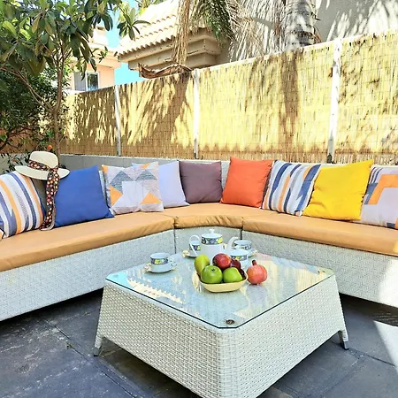 Вилла Kappari Blue Villa, 5 Min Walk From The Sea