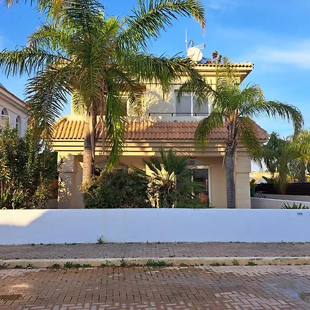 Kappari Blue Villa, 5 Min Walk From The Sea * Paralimni
